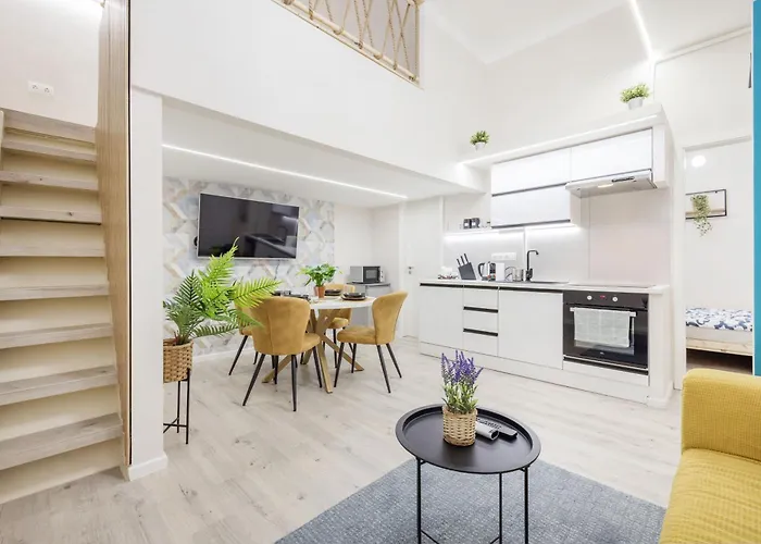 Stylish & Cozy Apartment